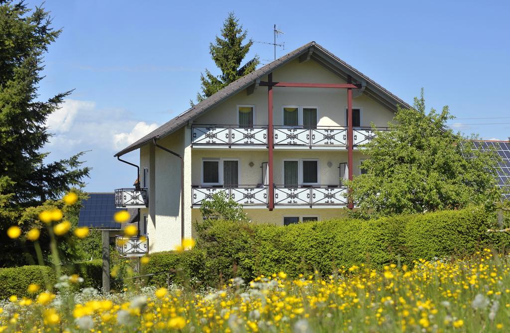 Ewattingen Pension Fohrenberg מראה חיצוני תמונה